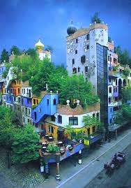 hundertwasserhaus, wien (met afbeeldingen) | Wenen oostenrijk, Daktuinen,  Gebouwen